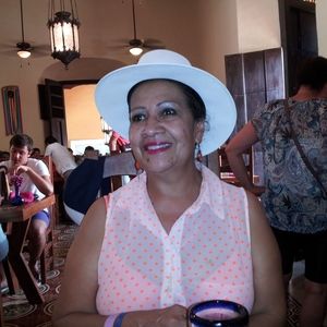 Meet your Posher, Sonia